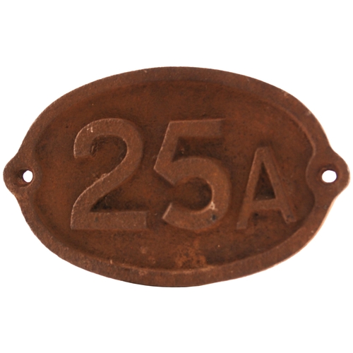 862 - NER bridgeplate, 25A, cast iron, original condition.