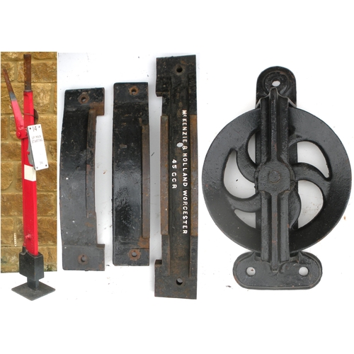 1088 - Signal Lever + Lever Guides x3 + Pulley Wheel (5)