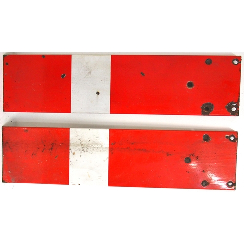 1101 - Southern Railway enamel upper quadrant home 4' signal blade, BR same, both ex service condition. (2)... 