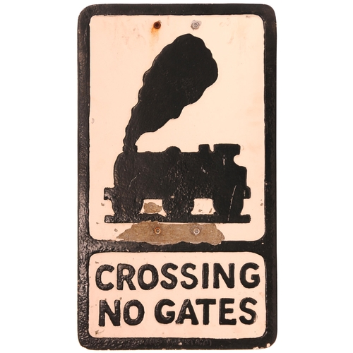 1186 - Road sign, CROSSING NO GATES (Loco), original condition.