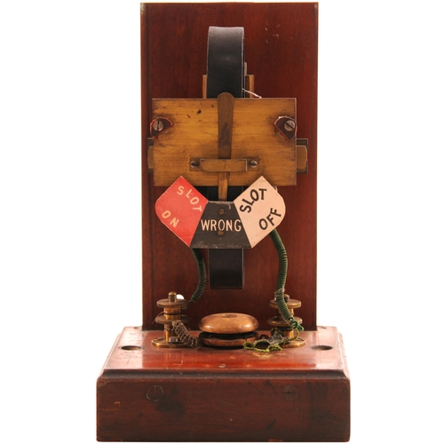 108 - A GWR slot indicator, the flag moving freely. (Dispatch by Mailboxes/Collect from Banbury Depot)