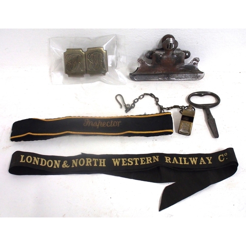 1013 - Miscellaneous small items - BR(W) PW whistle No 10258 (working), MR carriage key, ornate paper clip,... 