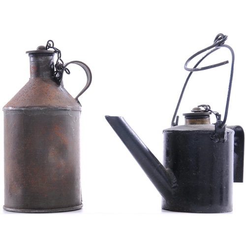 1092 - Oil can, LMS on the side, complete with brass screw cap, height 7