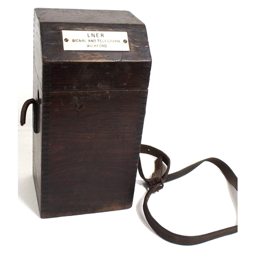 636 - London North Eastern Railway Lineman's wooden cased telephone traffolite plated 