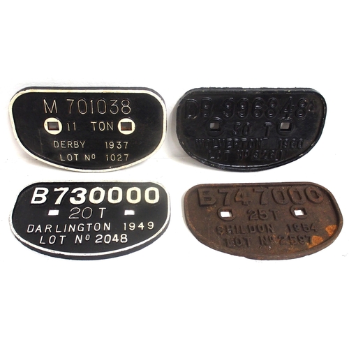 680 - D C/I wagon plates - M701038 11 Tons Derby 1937, B747000 25 Tons Shildon 1954, B730000 20T Darlingto... 