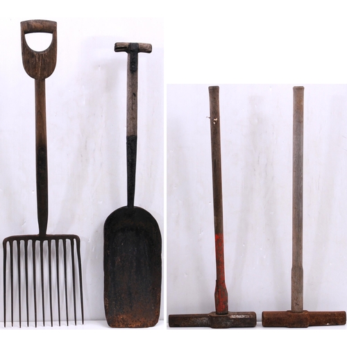 822 - Ballast Fork, Shovel + 2 Key Hammers. (4)