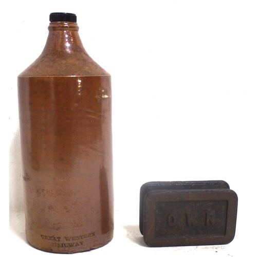 975 - Great Western Railway stoneware ink bottle 9