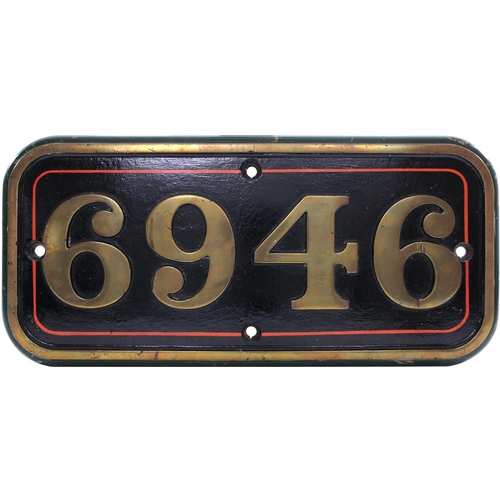 88 - A locomotive nameplate, HEATHERDEN HALL, and its matching cabside numberplate, 6946, from a GWR 4900... 