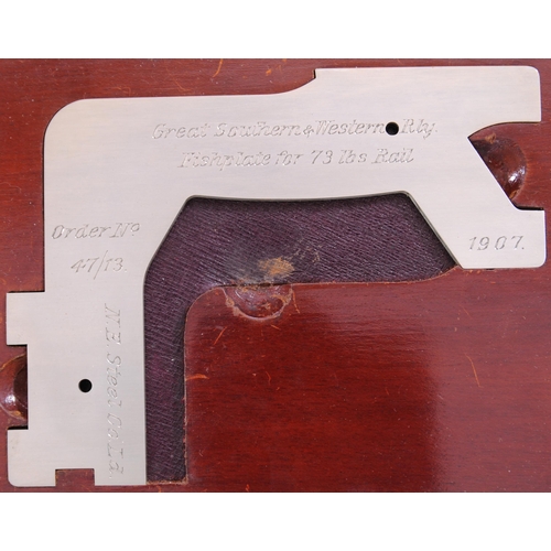 1028 - G&SWR rail sample, in presentation case, 1907 (one section), NE Steel Co, overall 7