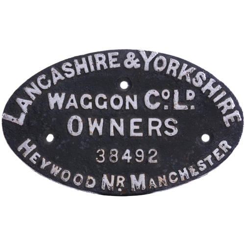 1082 - Wagonplate, LANCASHIRE & YORKSHIRE WAGON Co Ld, OWNERS, 38492, HEYWOOD NR MANCHESTER, cast iron, 12¼... 