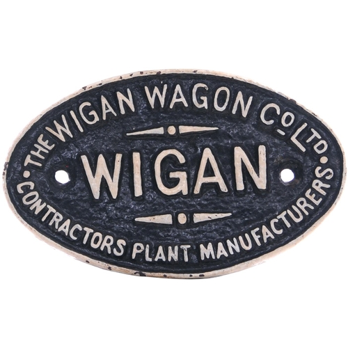 1097 - Wagonplate, THE WIGAN WAGON Co Ld WIGAN, cast iron, 5