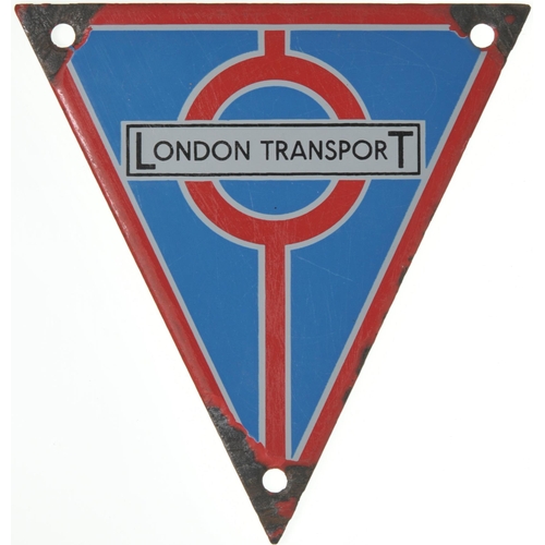 1125 - LT bus radiator plate, LONDON TRANSPORT, triangular, enamel, 5½