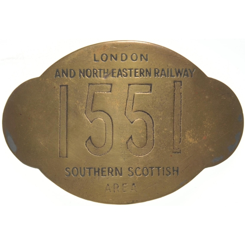 1128 - LNER plate, LONDON AND NORTH EASTERN RAILWAY 1551, SOUTHERN SCOTTISH AREA, engraved brass, 3½