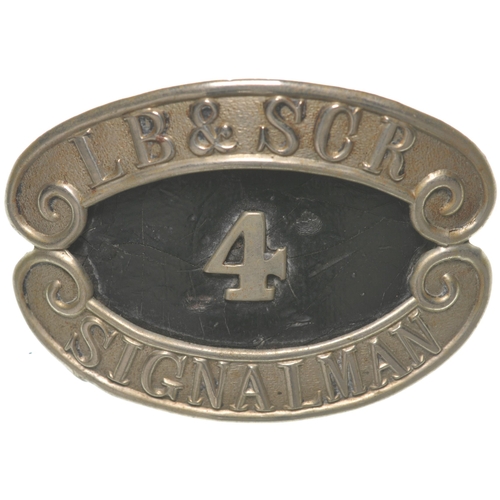 1164 - LB&SCR signalman's cap badge with number 4, size 2¾