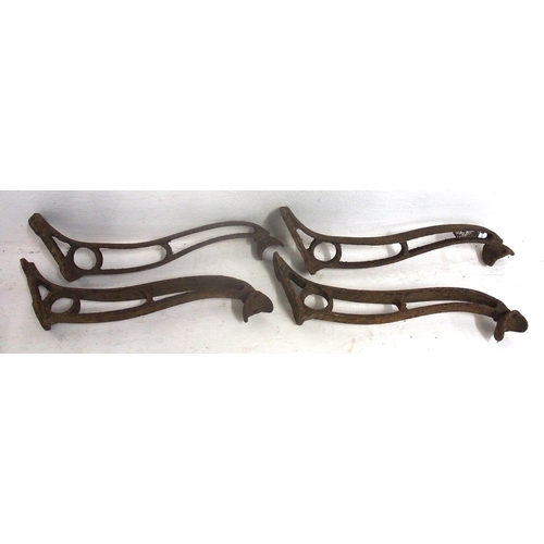 222 - Railway carriage C/I luggage rack brackets, 11