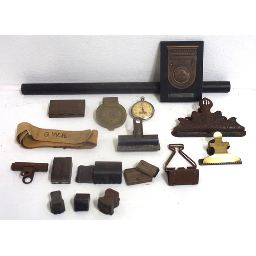 389 - Selection of small office items including GER circular ruler, ticket office ink stamps, bulldog clip... 