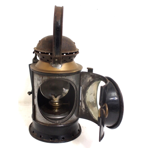 443 - GWR 3 aspect handlamp with GWR wick assembly & GWR stamped case, lamp is complete & in original cond... 