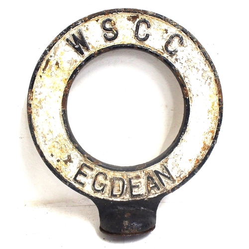 454 - Cast iron road direction post cap 