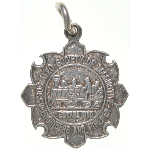 942 - ASLEF silver medallion, BRO T ELLIS, OSWESTRY BRANCH, For Proposing 28 New Members During 1907, 1¼