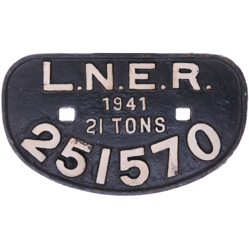 943 - D wagon plates , as shown. (4)