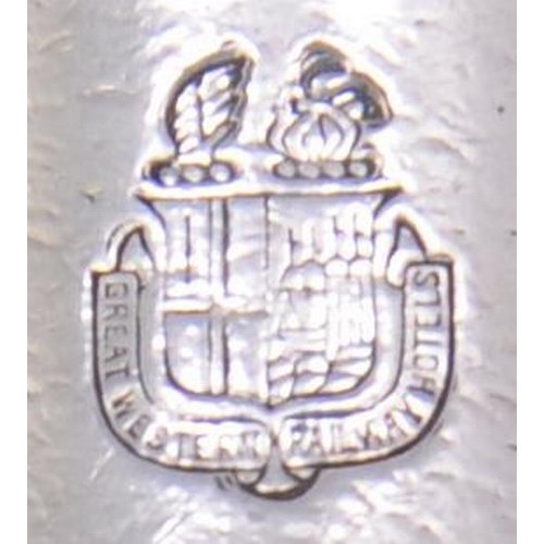 948 - GWR salt and pepper pots, by Elkington, the salt with roundel, the pepper, coat of arms. (2)