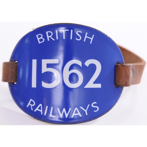 965 - Armbands, BR LOOK-OUT, BR PILOT-MAN, BRITISH TRANSPORT DOCKS 472, BRITISH RAILWAYS 1562, enamel. (4)