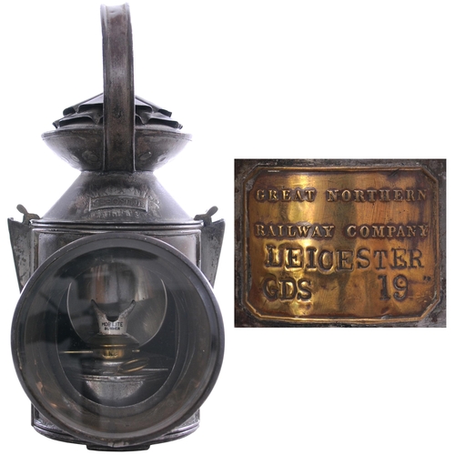 147 - A GNR three aspect handlamp, LEICESTER GOODS, 19, used at ...