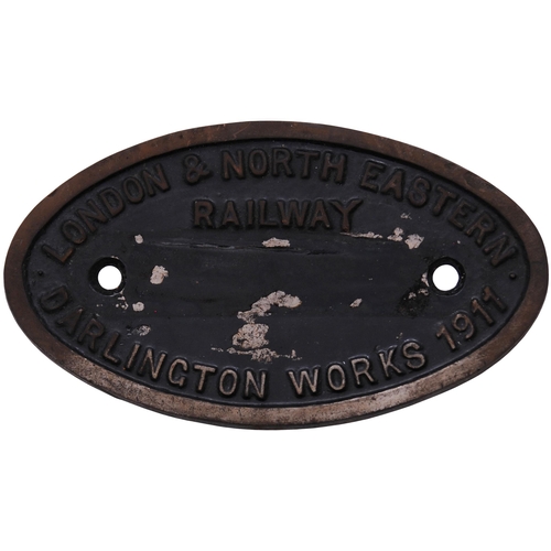 381 - A worksplate, LONDON & NORTH EASTERN RAILWAY, 3326, DARLINGTON, 1911, from a NER Q5 Class 0-8-0 No 6... 