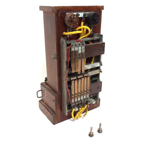 21 - GWR double Spagnoletti block instrument, complete with rear contact box, missing red key cap, flags ... 