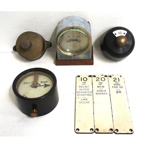 227 - GWR/BR(W) signal box plungers brass & Bakelite plated 