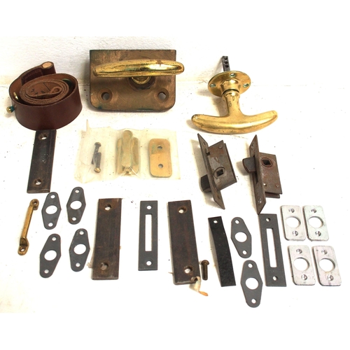 229 - Miscellaneous - GWR carriage door fittings, single line miniature staff with Annetts key, C/I lever ... 