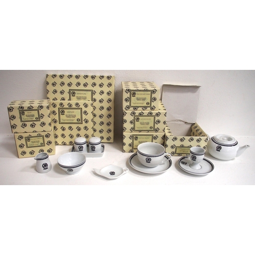 551 - Centenary Lounge GWR Recreation china in original boxes - cup & saucer x2, dinner plate, teapot, sid... 