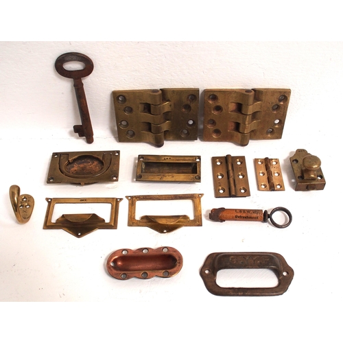 667 - Selection of GWR brass fittings including draw pulls, carriage hinges & fittings, GWR signal box doo... 