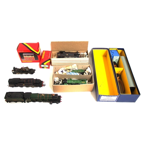 782 - Selection of 00 gauge items including unboxed Wrenn 2-6-4 tank 80054 & 4-6-0 Bristol Castle (both go... 