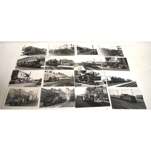 1005 - A collection of locomotives photographs in BR livery on all regions, 5½