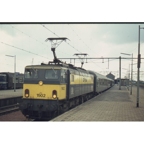 581 - 35mm colour slides in 4 slide boxes, industrial & main line take in the 1970s, Bridport Branch, High... 