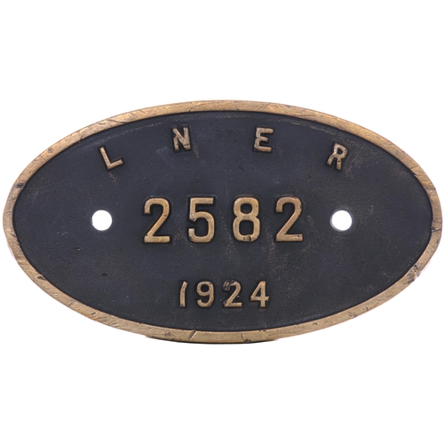 398 - A worksplate, LNER, 2582, 1924, from a LNER A1 Class 4-6-2 built by the North British Locomotive Co,... 