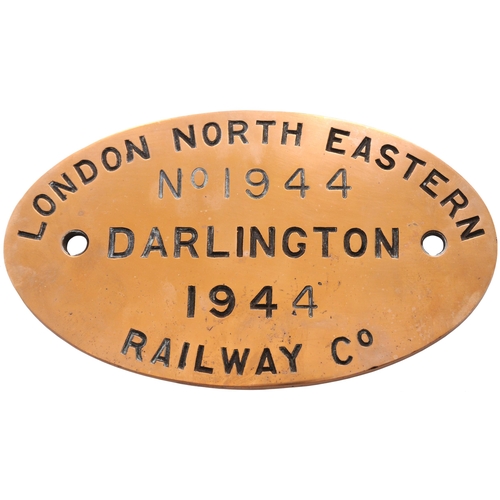 402 - A worksplate, LONDON NORTH EASTERN RAILWAY Co No 1944 DARLINGTON 1944 from LNER A2/1 Class 4-6-2 No ... 