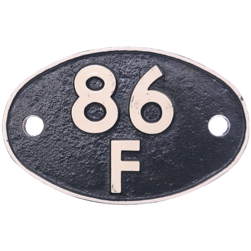 81 - A shedplate 86F, Tondu (1948-January 1961), Aberbeeg (January 1961-December 1964). Repainted. (Posta... 