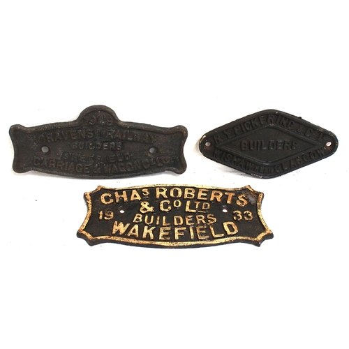 115 - C/I wagonplates - Chas Roberts 1933, Cravens 1948, Pickering & Co Glasgow, original condition. (3) (... 