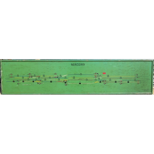 137 - BR(E) illuminated signal box diagram 