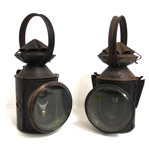 142 - LNER (GN pattern) 3 aspect handlamp, LNER (NE pattern) 3 aspect handlamp, both lamps complete & in e... 