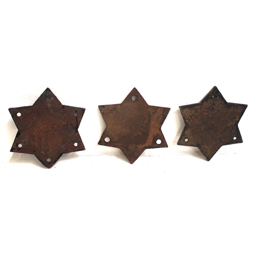 358 - Cast Iron star wagon plates - 