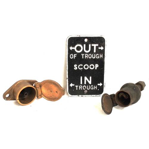 489 - Locomotive tender water scoop plate, two oil lubrication feed cast brass pots. (3) (A2X) (Dispatch b... 