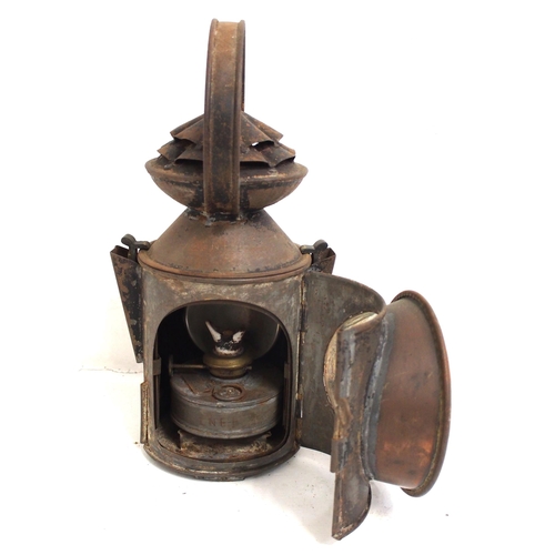 502 - LNER (GNR pattern) 3 aspect handlamp, complete good ex service condition. (A1) (Dispatch by Mailboxe... 