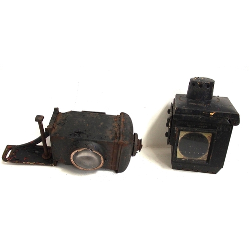 767 - Selection of C/I signal lamp cases, one LMS, various condition one with mounting bracket. (4) (PAL) ... 