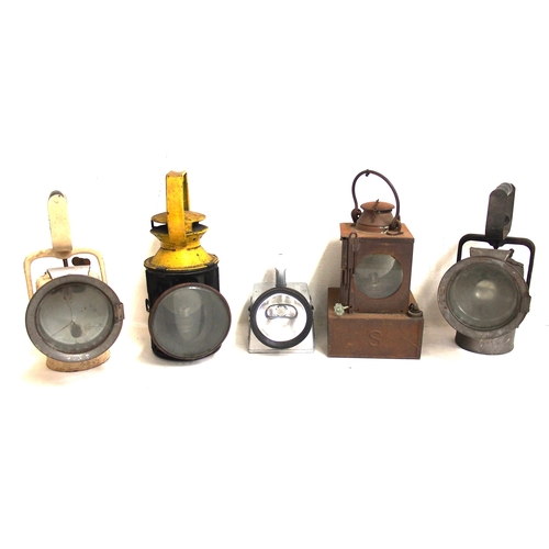 812 - BR 4 aspect handlamp complete, LNER signal lamp reservoir complete, Carbide handlamps one brass plat... 