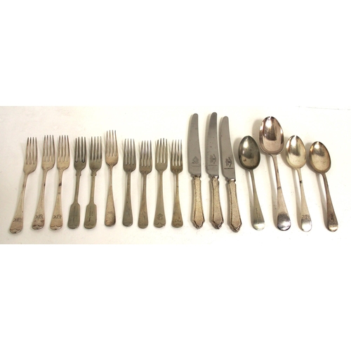 835 - Selection of table cutlery - LNWR (2), Midland (3), SR (4), NER (8). (17). (D2) (Dispatch by Mailbox... 