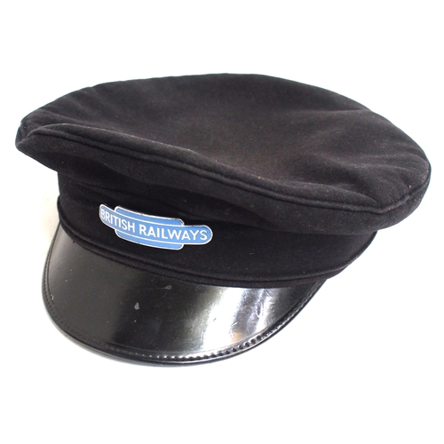 316 - British Rail leather Guards bag containing a uniform peaked cap with BR(Sc) cap badge (large size), ... 