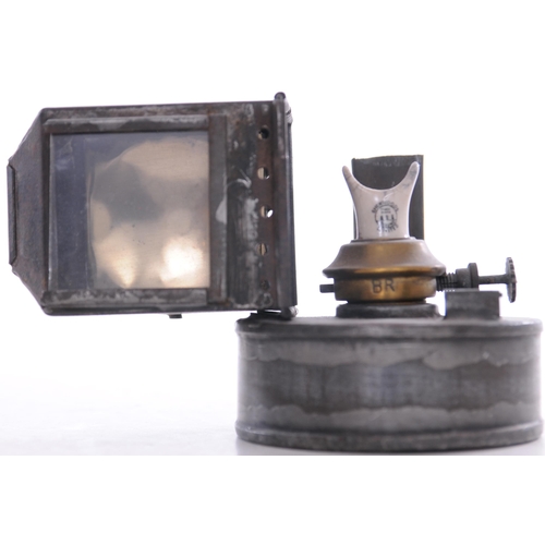 353 - Interior for BR(E) loco headlamp, comprising vessel, shield and burner. (D2)(Dispatch by Mailboxes/C... 